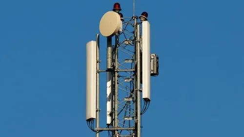 Bitcoin-coders-send-international-lightning-payment-over-ham-radio