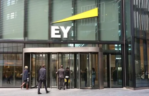 Ernst & Young представила сервис для расчета налогов на криптовалютные транзакции