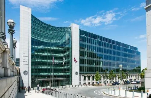SEC: В исключительных случаях крипто-проекты могут не регистрировать токены,как ценные бумаги